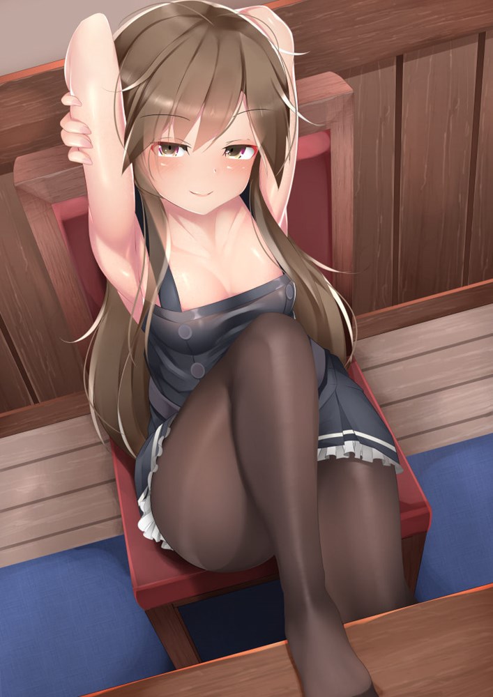 胸チラのよさを再確認できるエロ画像