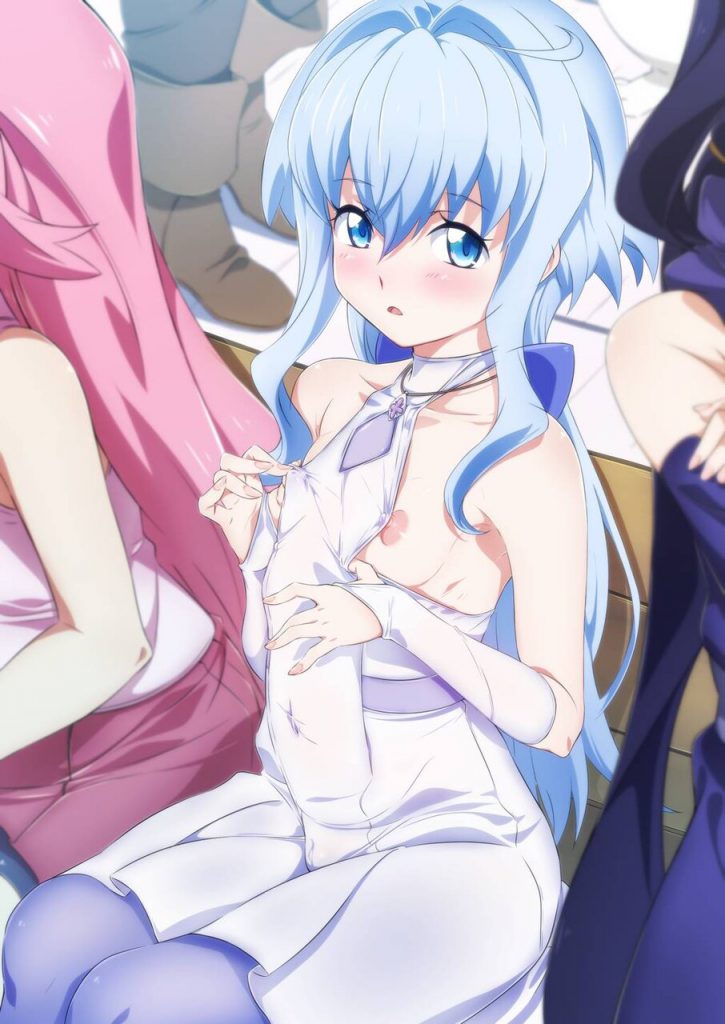胸チラのよさを再確認できるエロ画像