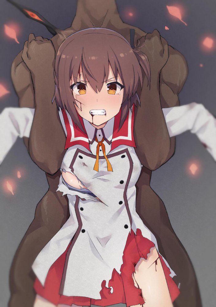服破れのエッチな画像見たいよね？