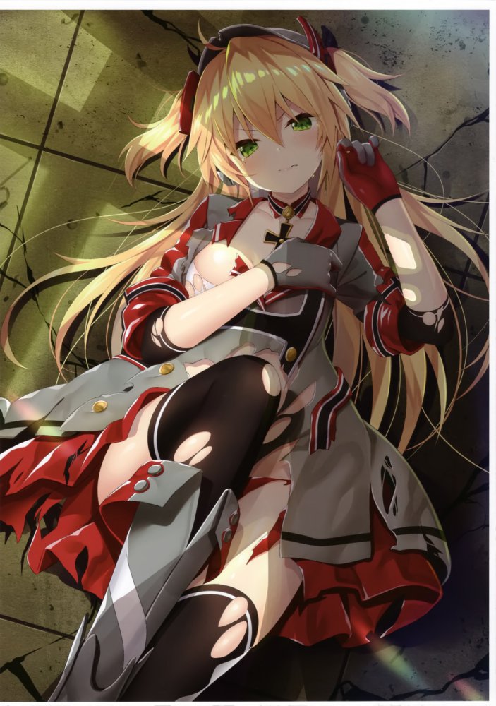 服破れのエッチな画像見たいよね？