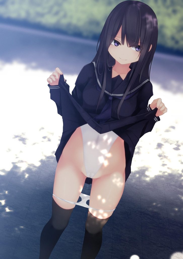 制服を期待する人が集まる画像倉庫。