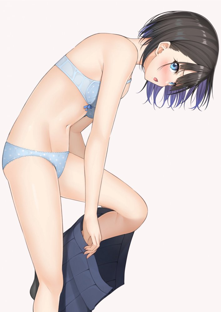 脱ぎかけでしこれる二次画像ください!