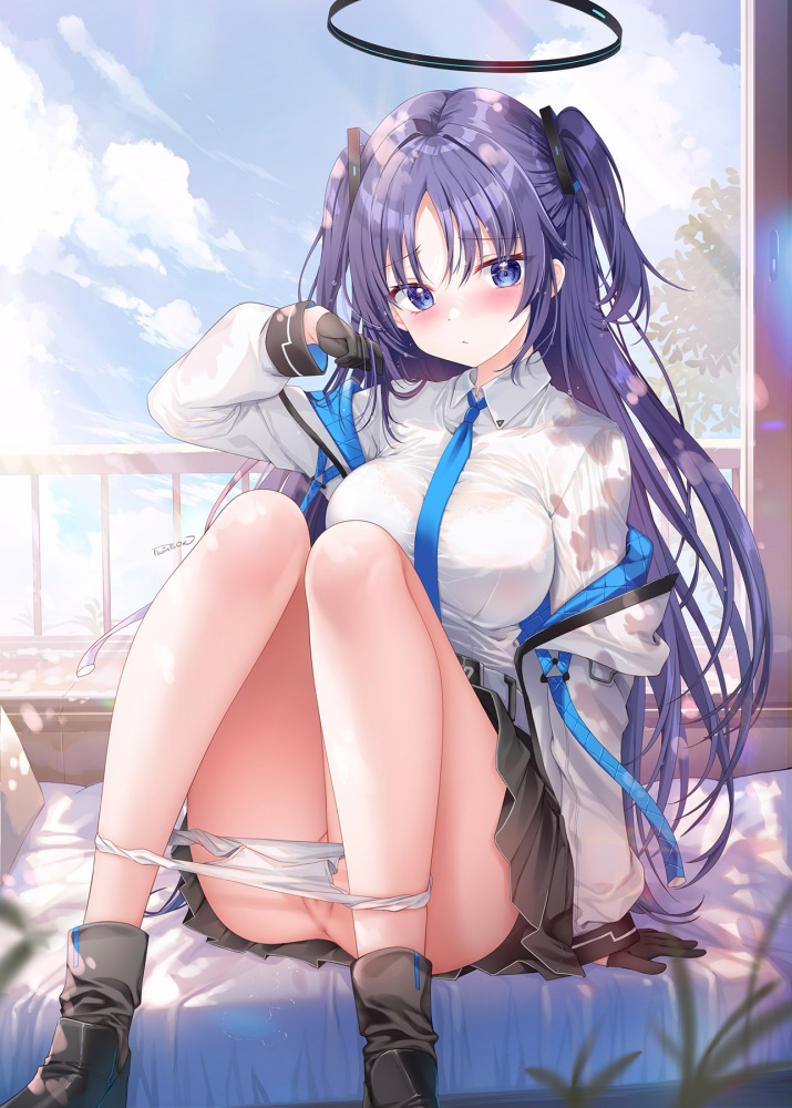 脱ぎかけのエロ画像を集めてみた