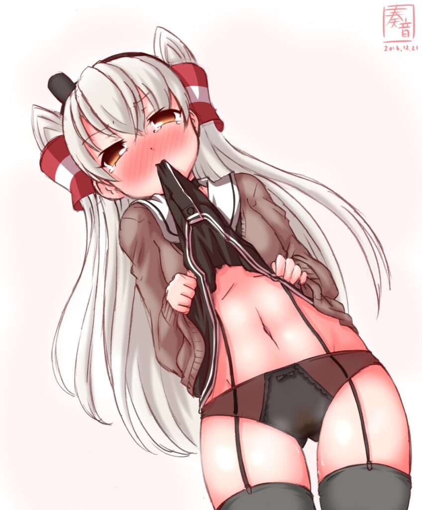 たくし上げのよさを再確認できるエロ画像