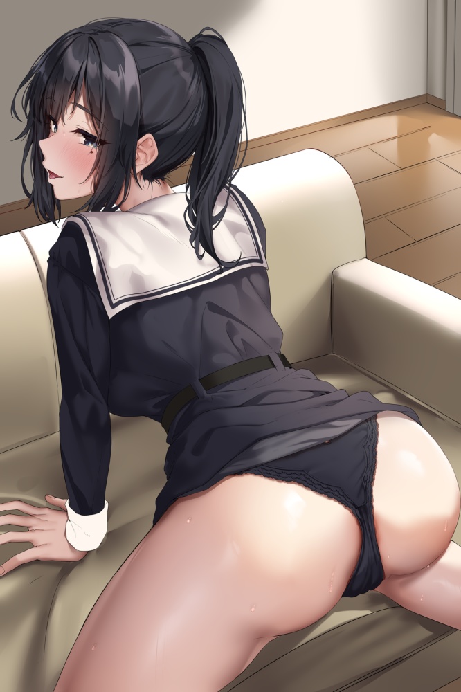 四つん這いのエロ画像をアップ!