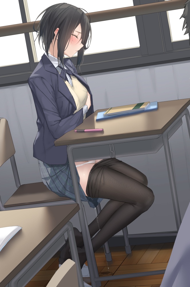 脱ぎかけのエッロエロな画像を見たくはないかい?