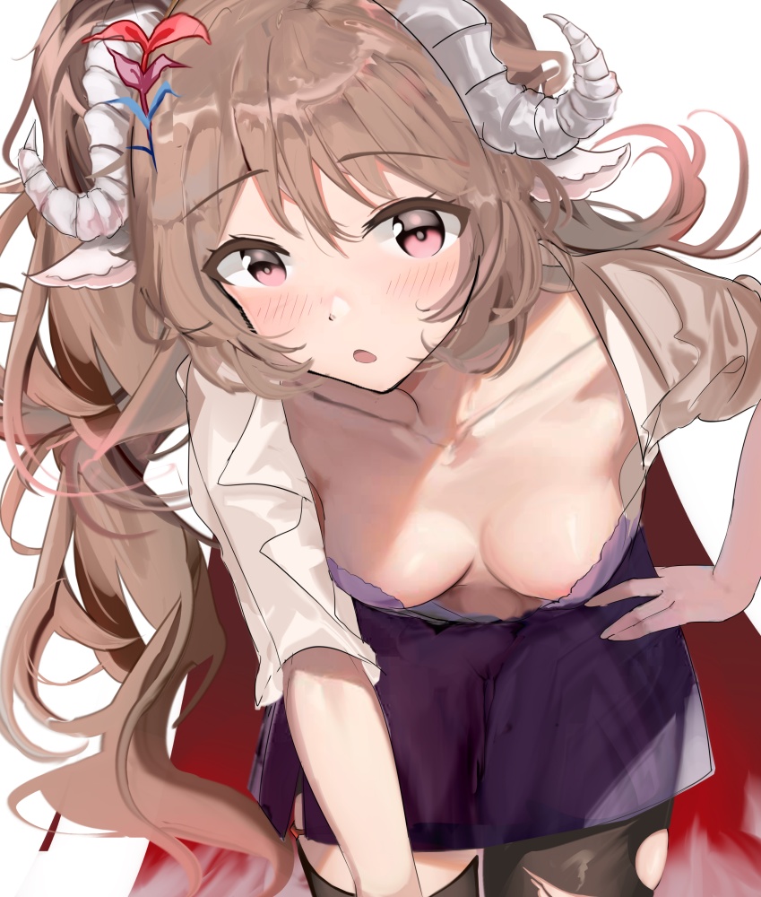 胸チラのエロ画像 6